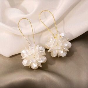 Elegant White Floral Earrings